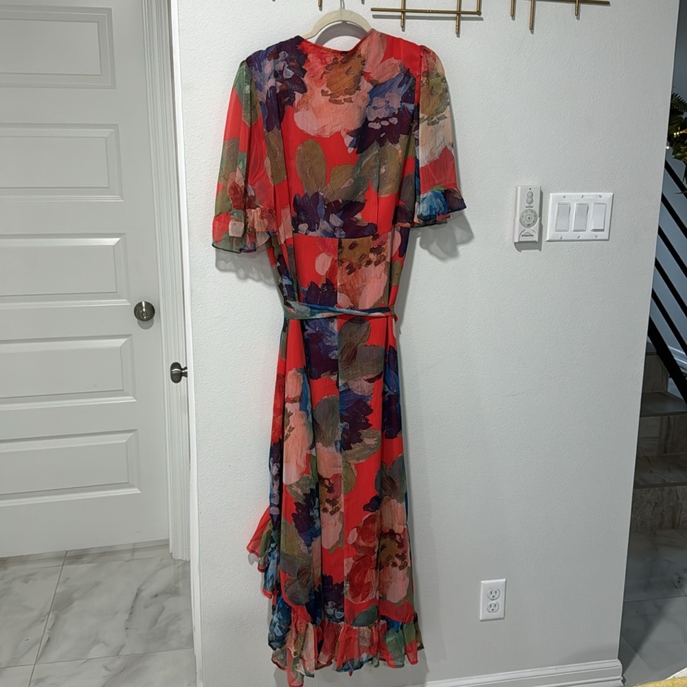 NWT Asos Hope and Ivory wrap midaxi dress in mixed floral , size 8 - Picture 5 of 6